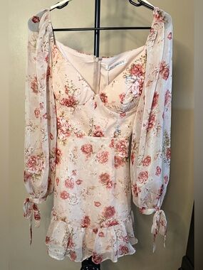 NWT Kentucky Derby Dress Floral Sweetheart Neckline Size Small